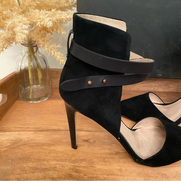 Joe’s Jeans LANEY ankle wrap  in Black with pointed toe - Picture 5 of 14